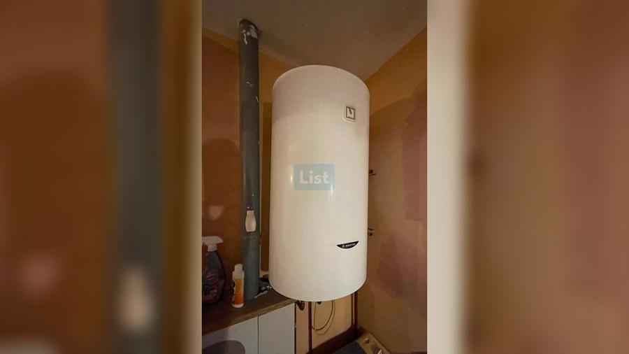 Casă cu 2 camere cu Teren 539 Mp în Târnova