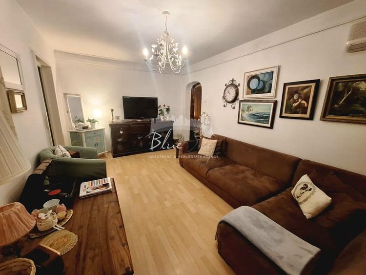 Apartament cu 4 camere semidecomandat în Tomis III