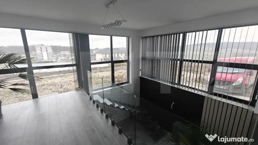 Garsonieră decomandată în Central