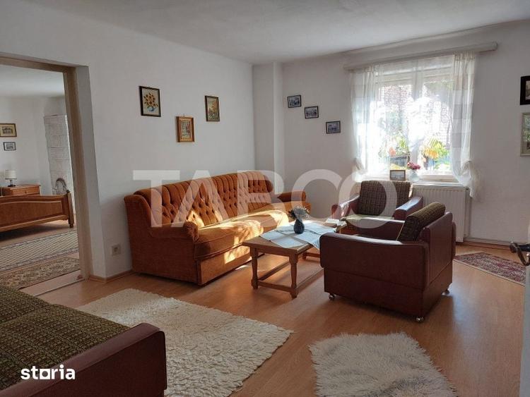 Casă cu 6 camere cu Teren 1100 Mp în Central