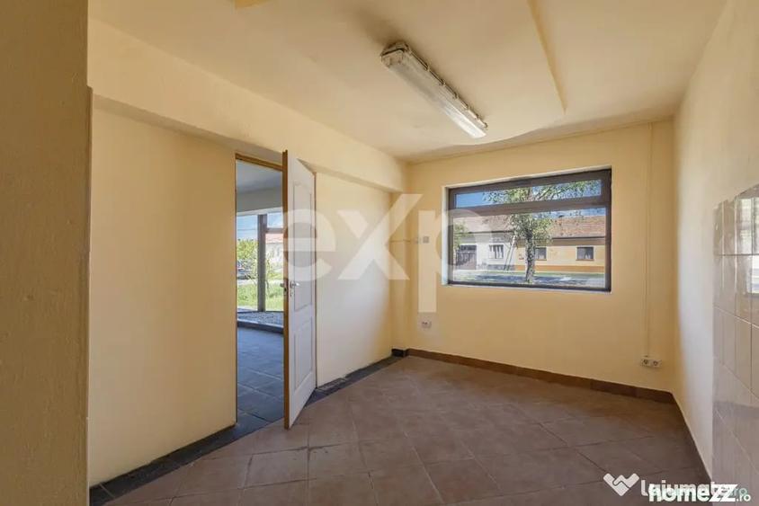 Spațiu comercial, de 178 mp, în Bacova