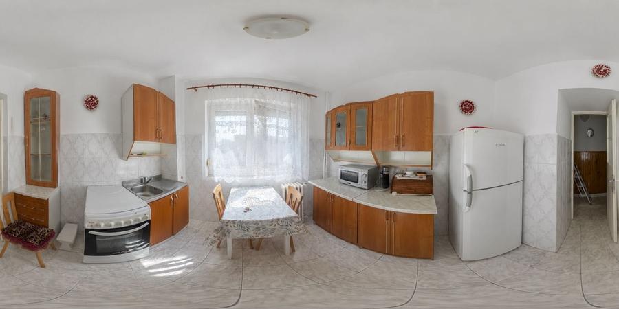 Apartament cu 2 camere semidecomandat în Rogerius