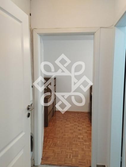 Apartament cu 3 camere semidecomandat în Rogerius