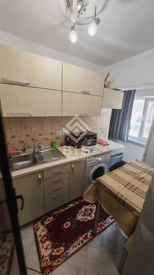 Garsonieră decomandată în Central