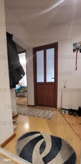 Apartament cu 3 camere decomandat în Craiter