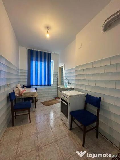 Apartament cu 2 camere semidecomandat în Mihai Bravu