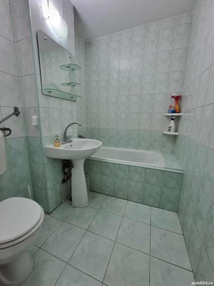 Apartament cu 2 camere decomandat în Soarelui