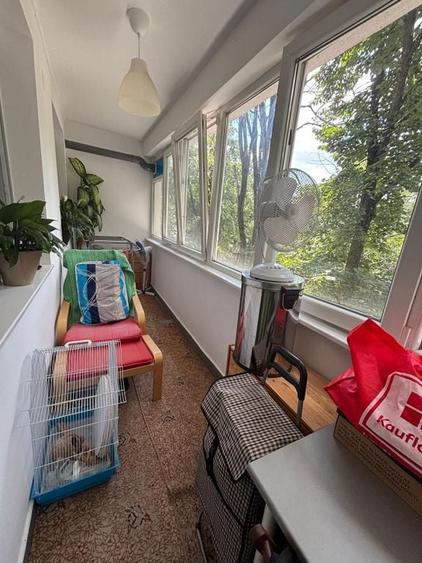 Apartament cu 2 camere semidecomandat în Crângași