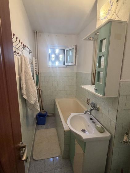 Apartament cu 2 camere nedecomandat în Central