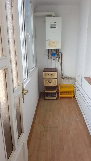 Apartament cu 3 camere semidecomandat în Mihai Viteazul