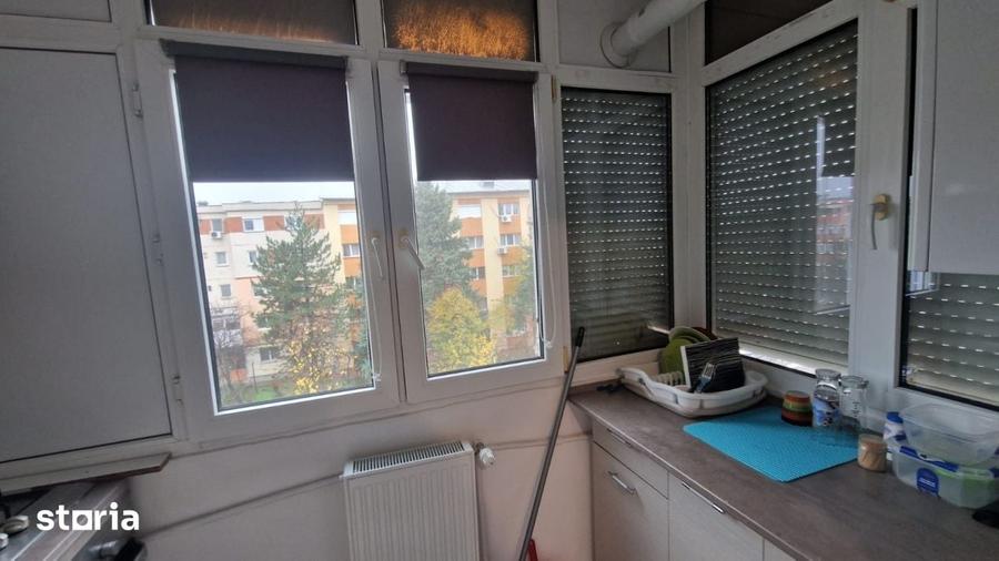 Apartament cu 2 camere decomandat, mobilat în Central