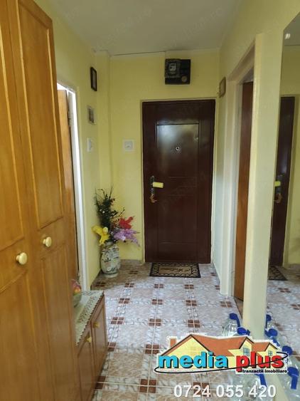 Apartament cu 2 camere decomandat în Micro 39