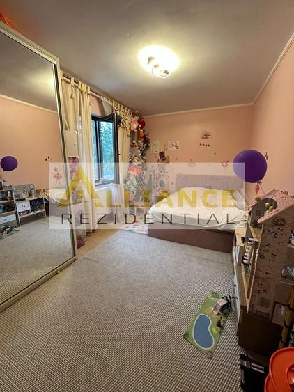 Apartament cu 3 camere decomandat în 1 Decembrie 1918