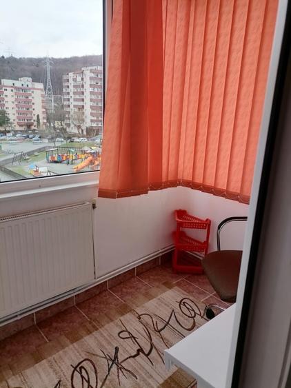 Apartament cu 2 camere decomandat, mobilat în Răcădău