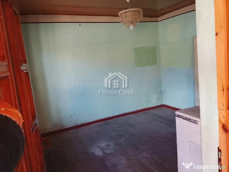 Casă cu 4 camere cu Teren 700 Mp în Dealu Viei
