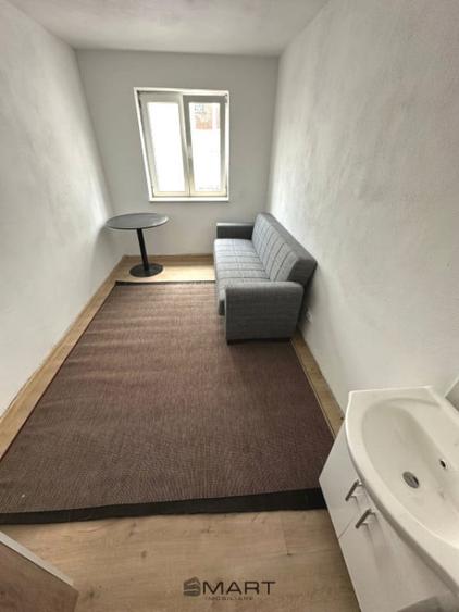 Garsonieră decomandată în Central