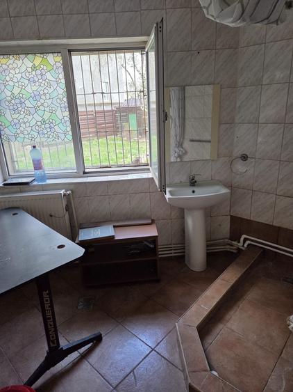 Casă cu 4 camere cu Teren 776 Mp în Unirii