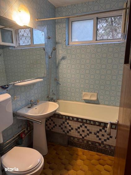 Apartament cu 3 camere decomandat în Tomis II