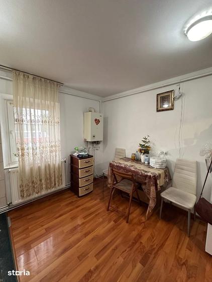 Apartament cu 3 camere decomandat în Uda