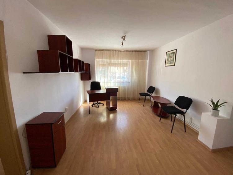 Apartament cu 2 camere decomandat în Drumul Carului