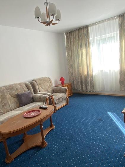 Apartament cu 3 camere decomandat în Berceni