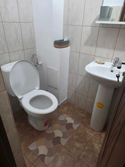 Apartament cu 3 camere decomandat în C5