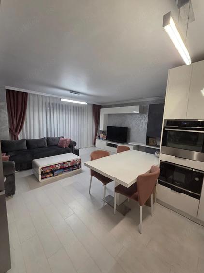 Apartament cu 3 camere decomandat, mobilat în Tătărași