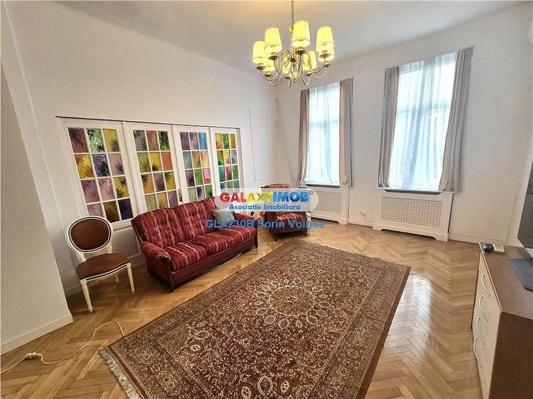 Apartament cu 4 camere semidecomandat în Unirii