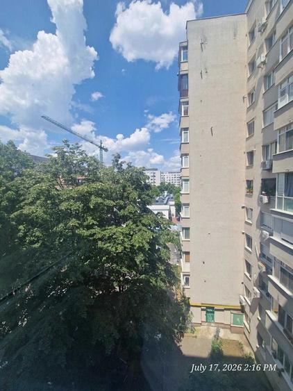 Garsonieră decomandată în Balta Albă