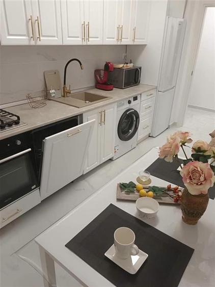 Apartament cu 2 camere decomandat, mobilat în Podu Roș