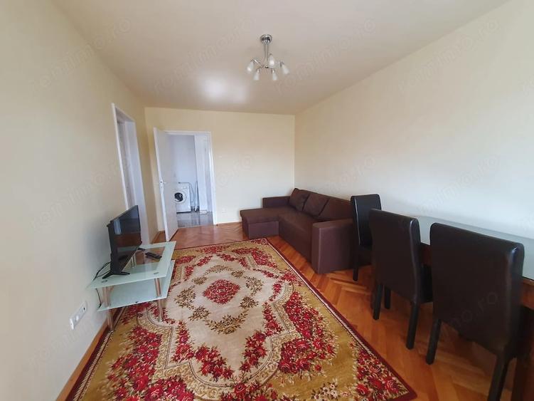Apartament cu 2 camere decomandat în Torontalului