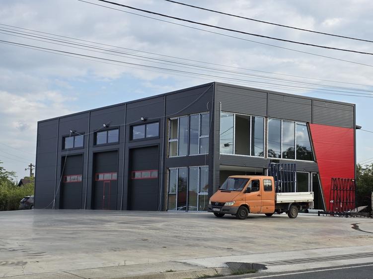 Teren de 3500 mp, în Manolești