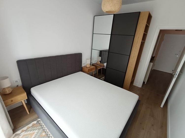 Vand studio Silk District--complet mobilat si utilat cu loc de parcare inclus - 1