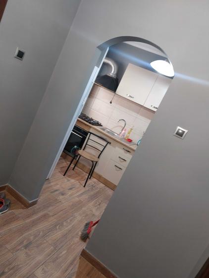 Apartament cu 2 camere decomandat în Traian