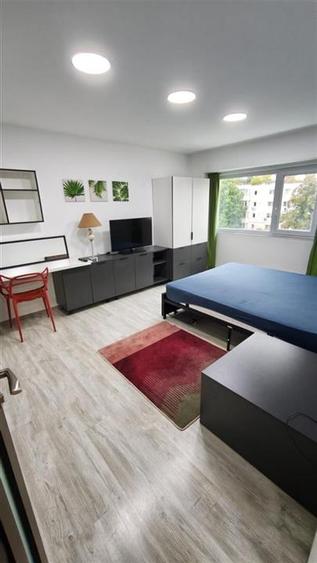 Apartament cu 2 camere decomandat, mobilat în Podul de Fier