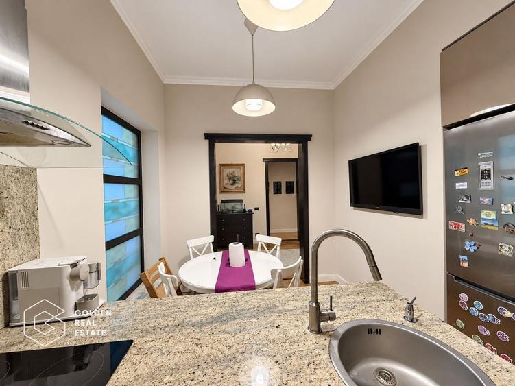 Apartament cu 3 camere decomandat, mobilat în Ultracentral