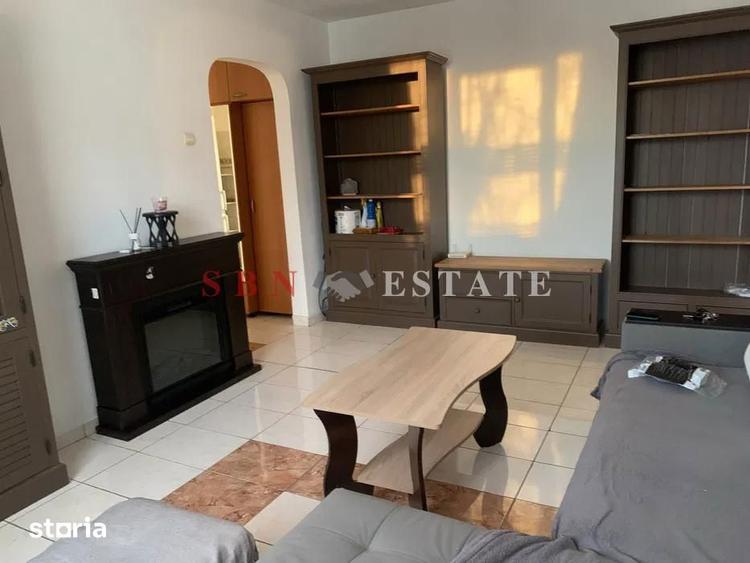 Apartament cu 3 camere decomandat în Valea Ialomiței