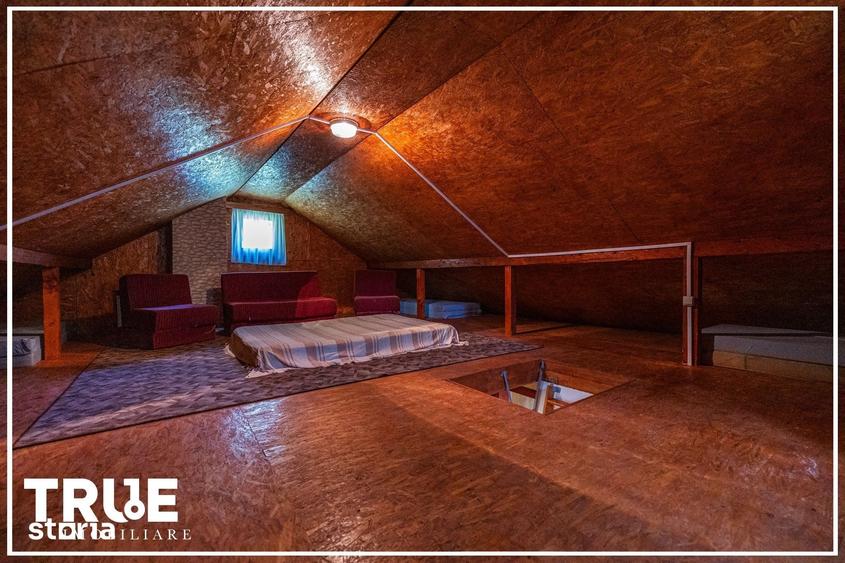 Casă cu 5 camere cu Teren 2253 Mp în Sălard