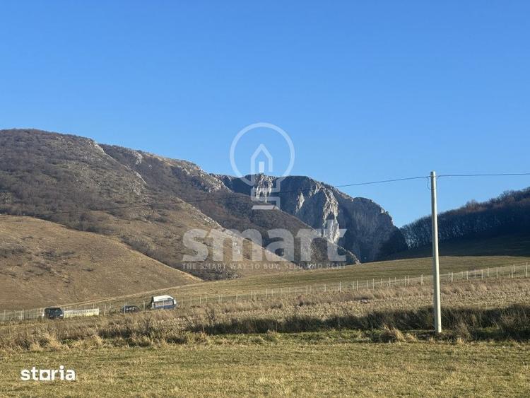 Teren de 700 mp, în Petrești
