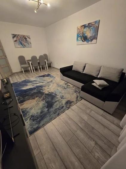 Apartament cu 2 camere decomandat în Metalurgiei