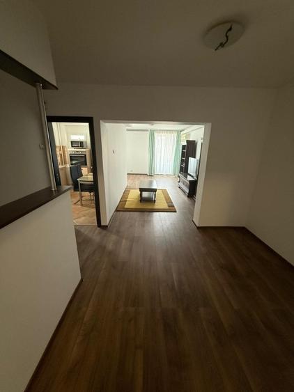 Apartament cu 3 camere decomandat în 13 Septembrie