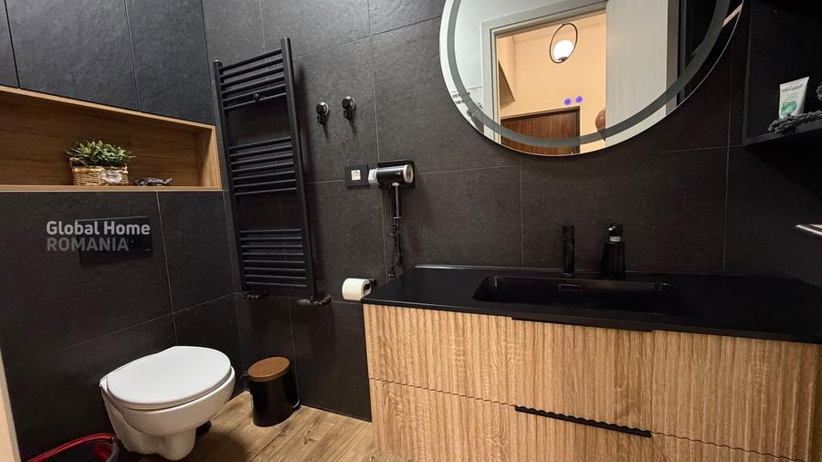 Apartament cu 2 camere semidecomandat, mobilat în 1 Mai