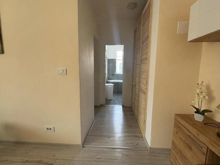 Apartament cu 2 camere semidecomandat în Buziașului