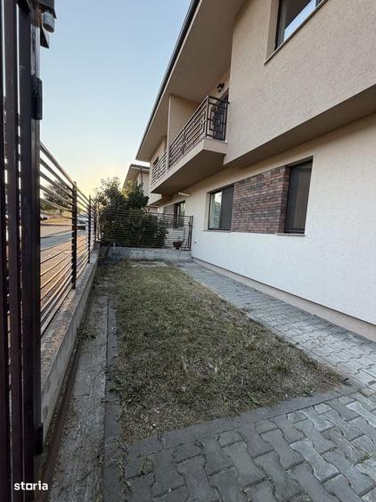 Casă cu 4 camere în Florești