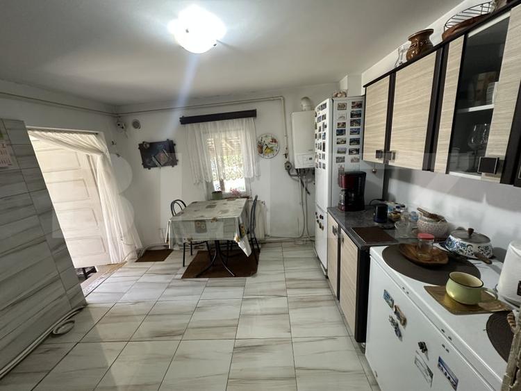 Casă individuală cu 3 camere cu Teren 1100 Mp în Periferie