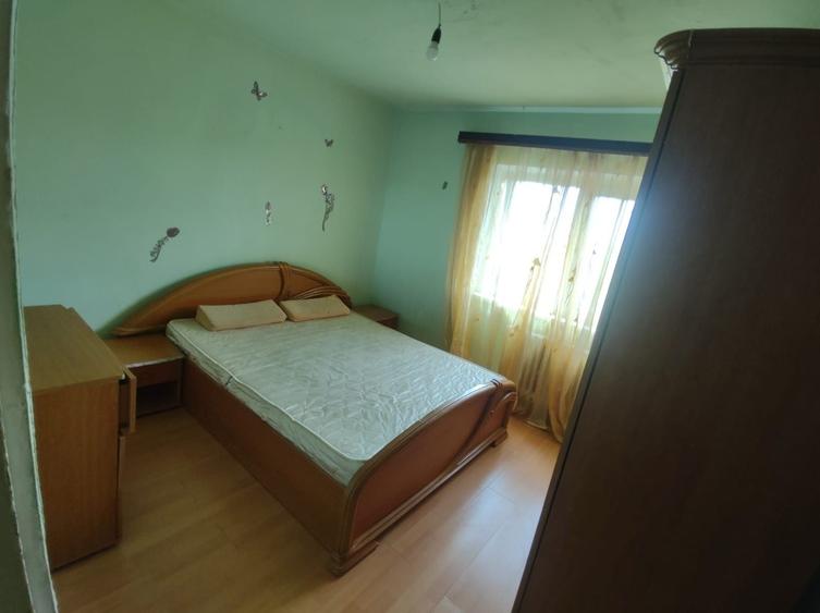 Apartament cu 2 camere decomandat în Răcarii de Jos