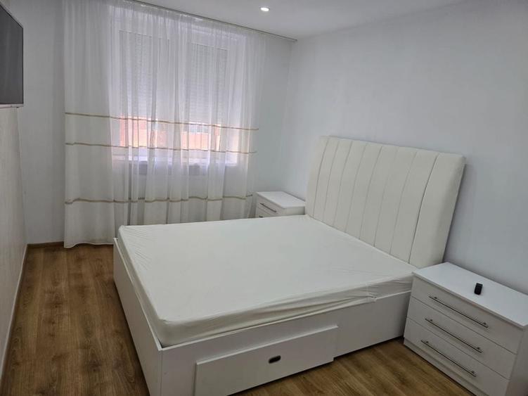 Apartament cu 2 camere decomandat în Mărăței