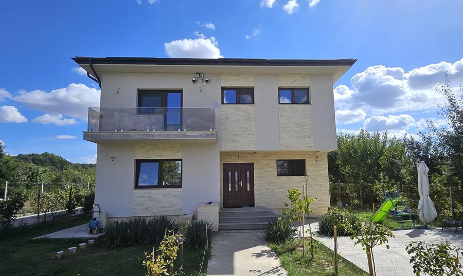 Casă individuală cu 4 camere cu Teren 788 Mp în Măgurele