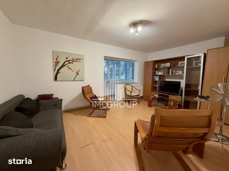 Apartament cu 3 camere în Zorilor