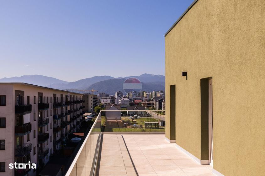 Apartament cu 3 camere decomandat în Tractorul